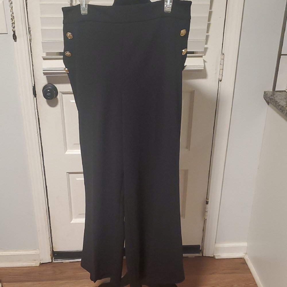 Versona Black High-Waist Wide Leg Pants with Gold Buttons